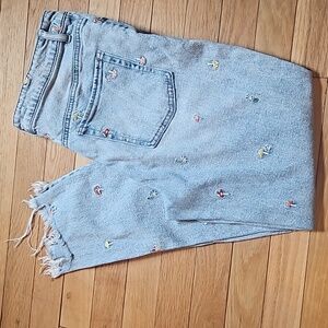 Tinseltown Mushroom Embroidered Jeans size 13